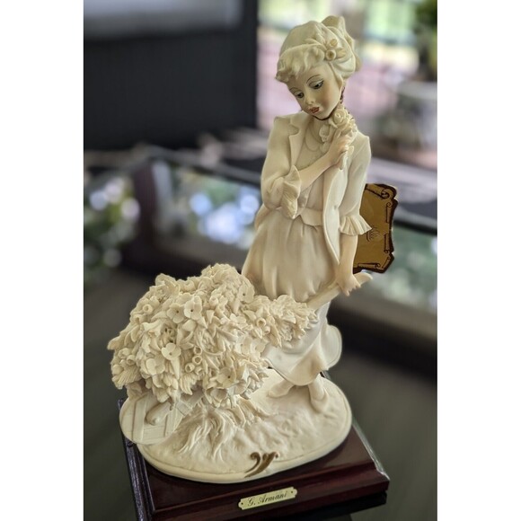 Giuseppe Armani Porcelain Figurine 10” Italy 1988 Capodimonte Girl w Wheelbarrow - Picture 1 of 16